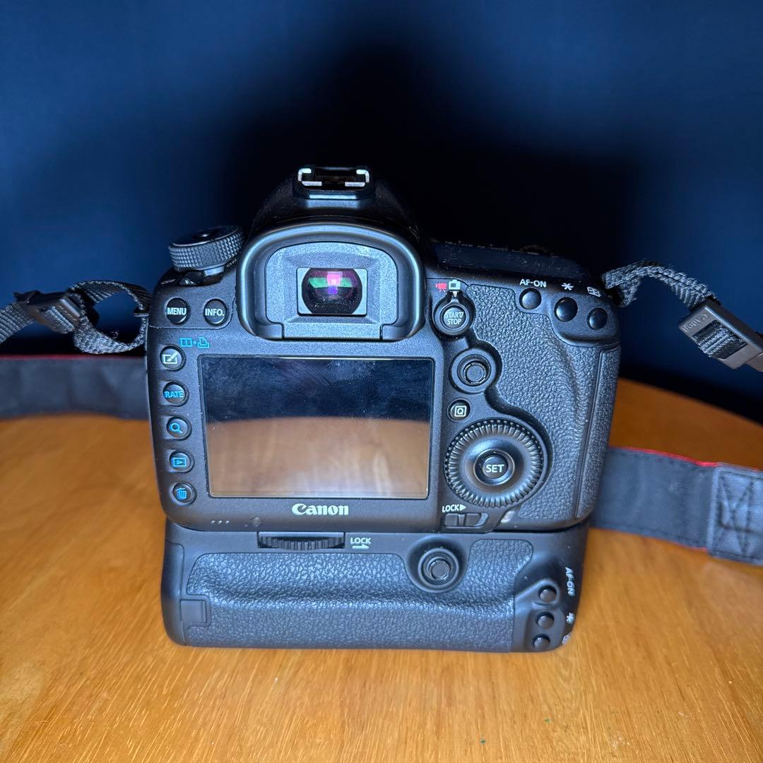 Canon EOS 5D Mark III 本体とレンズセット