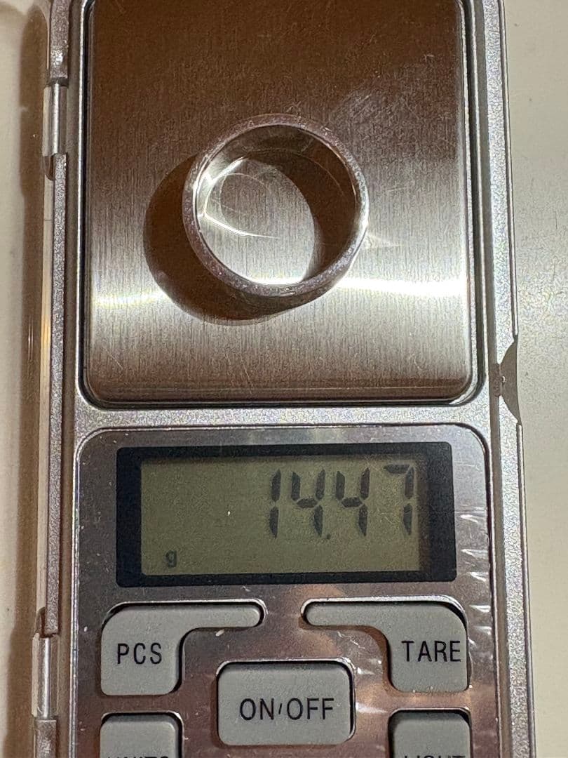 GUCCI ロゴシルバーリング 刻印サイズ:19号【箱/ポーチ付】