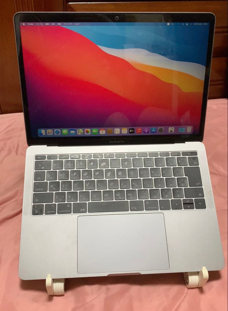 め*こ様 MacBook Pro 13 本体 充電器・USBハブ付き2017年
