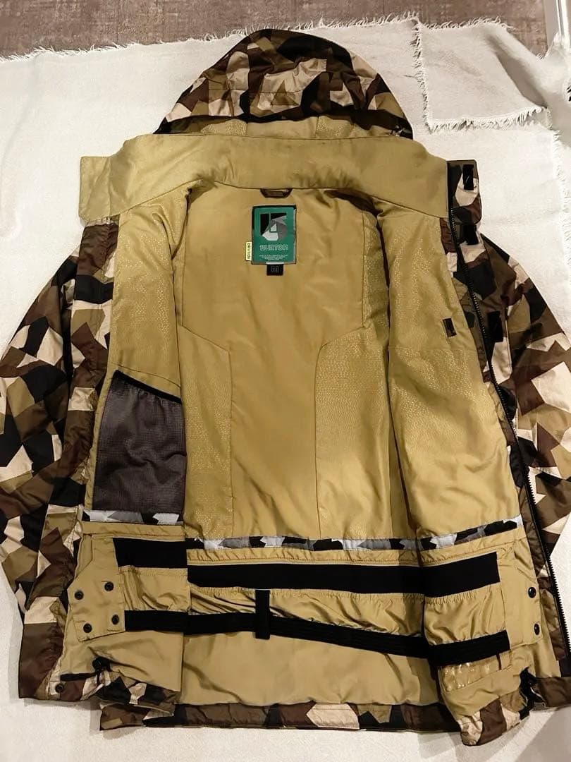 BURTON カモフラージュ フード付きスノーボードジャケット