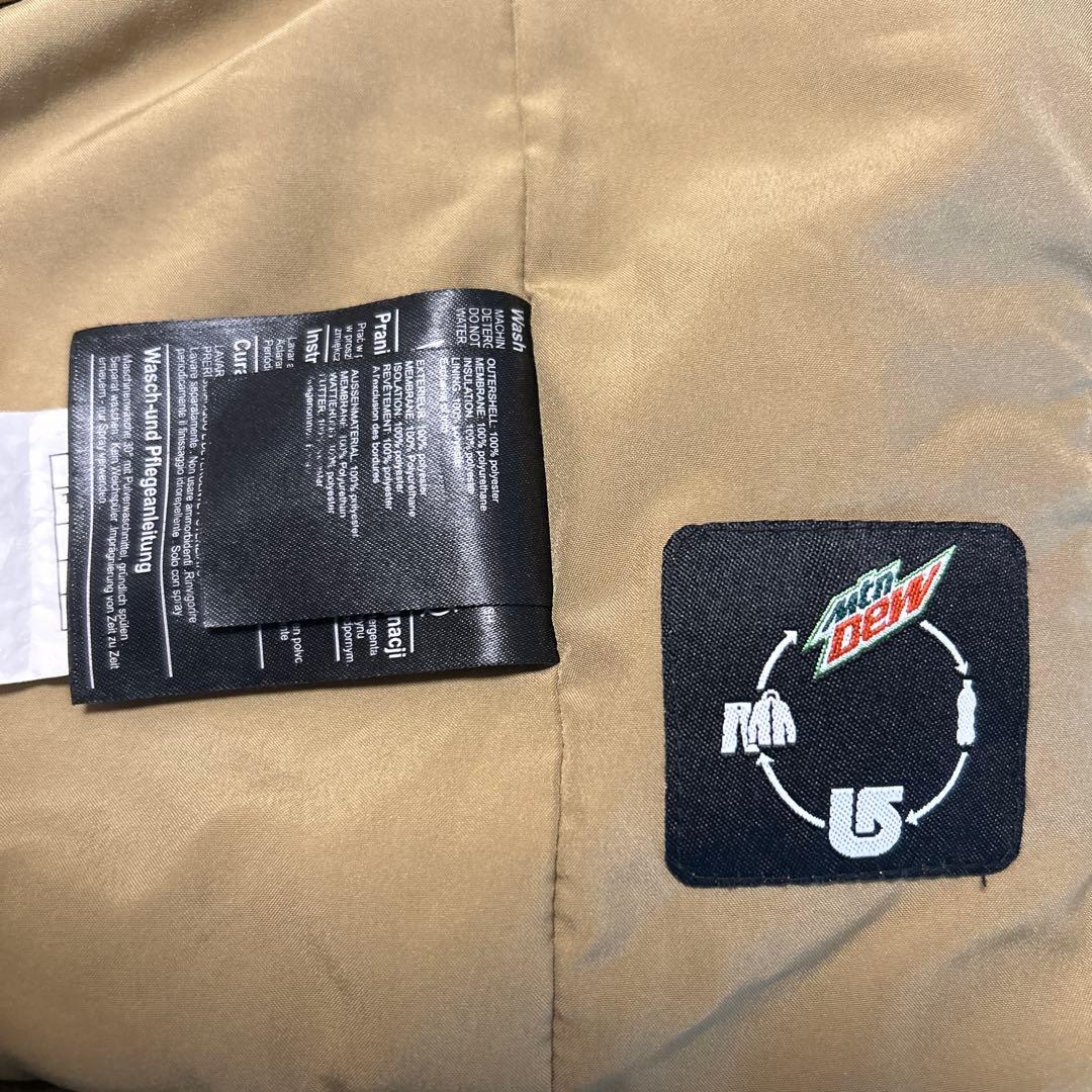 BURTON カモフラージュ フード付きスノーボードジャケット