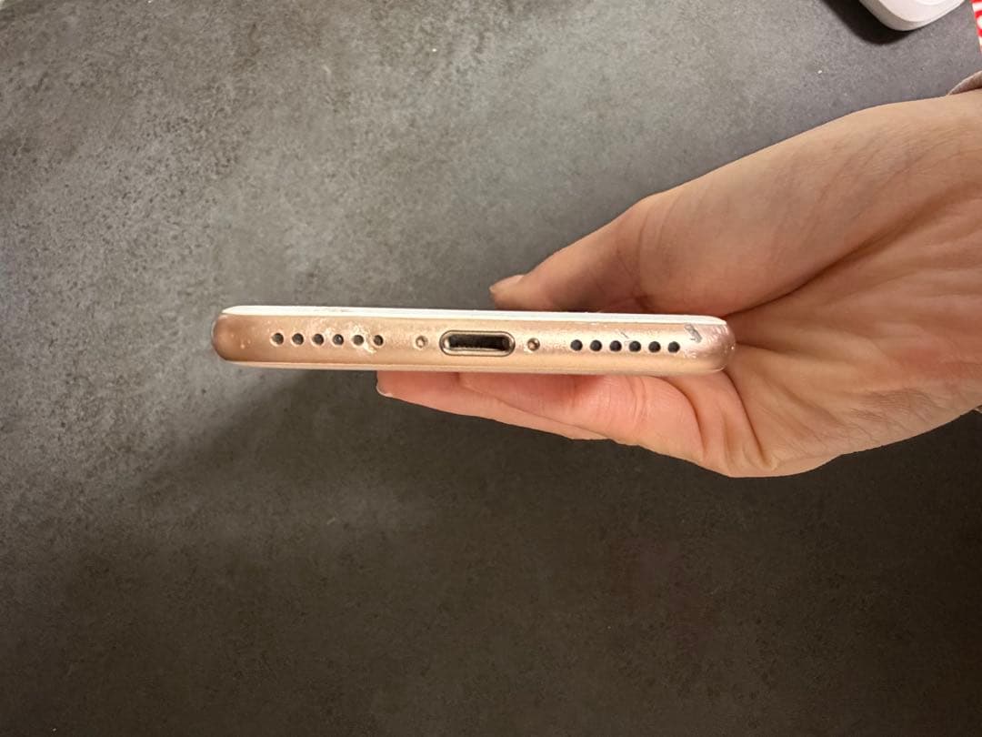 iPhone8 ゴールド　256gb