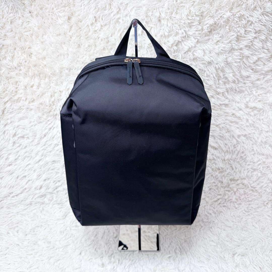 【新品未使用】アフターヌーンティー ワードローブ 無重力リュック M ブラック