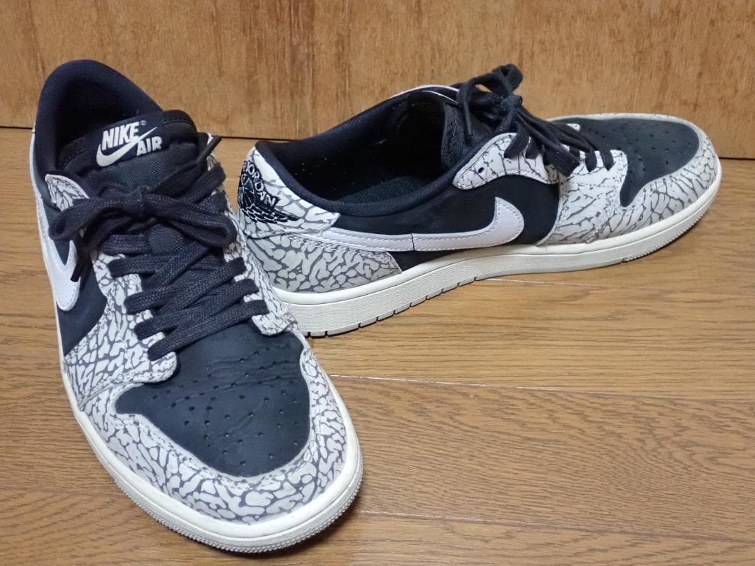【美品】Nike Air Jordan 1 Retro Low ブラックセメント