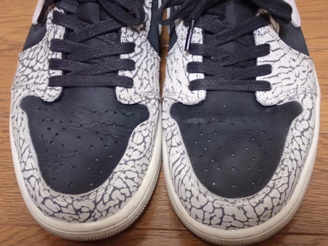 【美品】Nike Air Jordan 1 Retro Low ブラックセメント