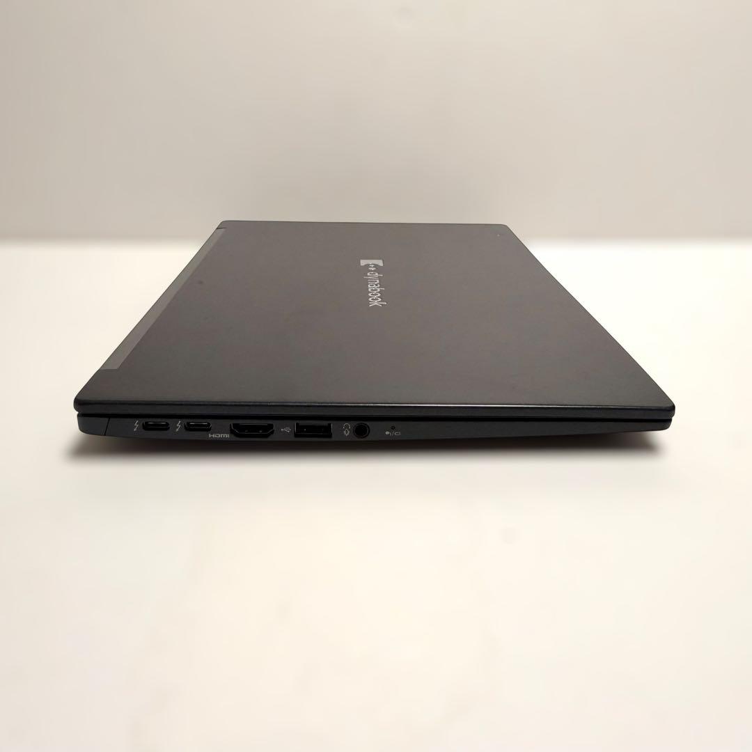 美品 dynabook G83/HV 2022年製 第11世代 バッテリー消耗少