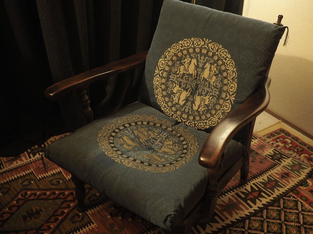 【値引中】“飛騨産業”キツツキアーム1pソファA