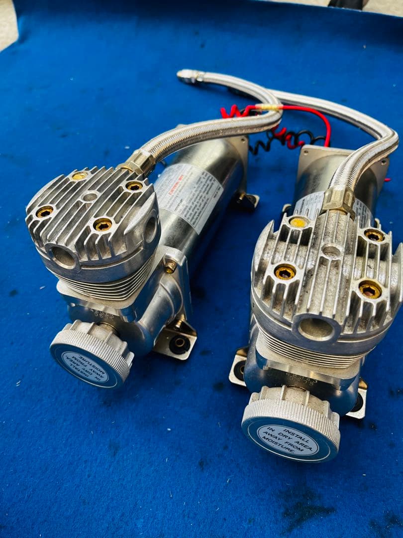 【VIAIR エアコンプレッサー / タンク セット】　★2間限定で値下げ中★