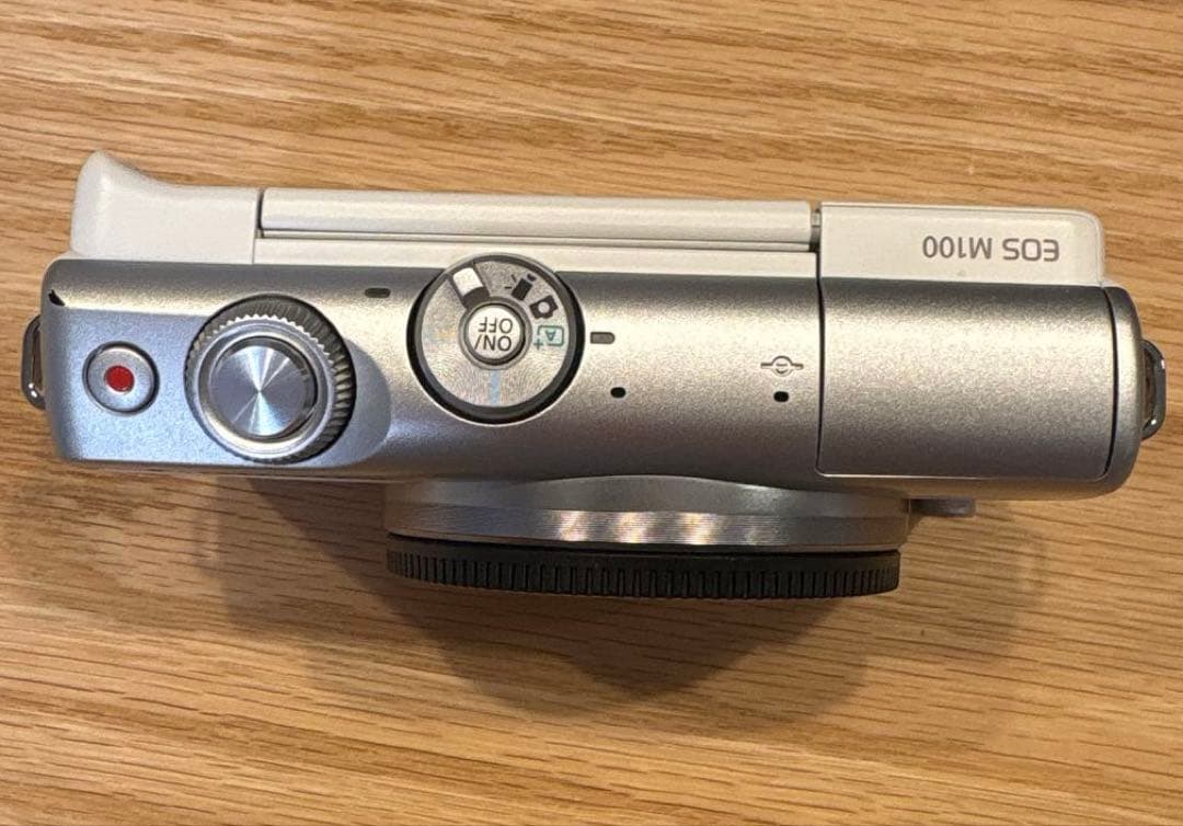 Canon EOS M100 ミラーレス一眼