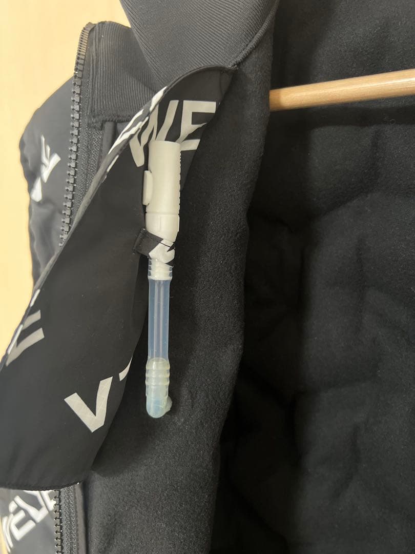 V12ゴルフ　ベスト XL ヴィトゥエルブ　エアーベスト　ブラック