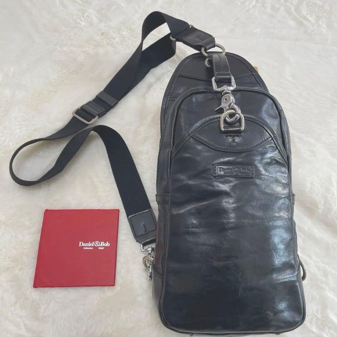 Daniel＆Bob ピッポ ローディー牛革 カーフ ボディバッグ　ブラック