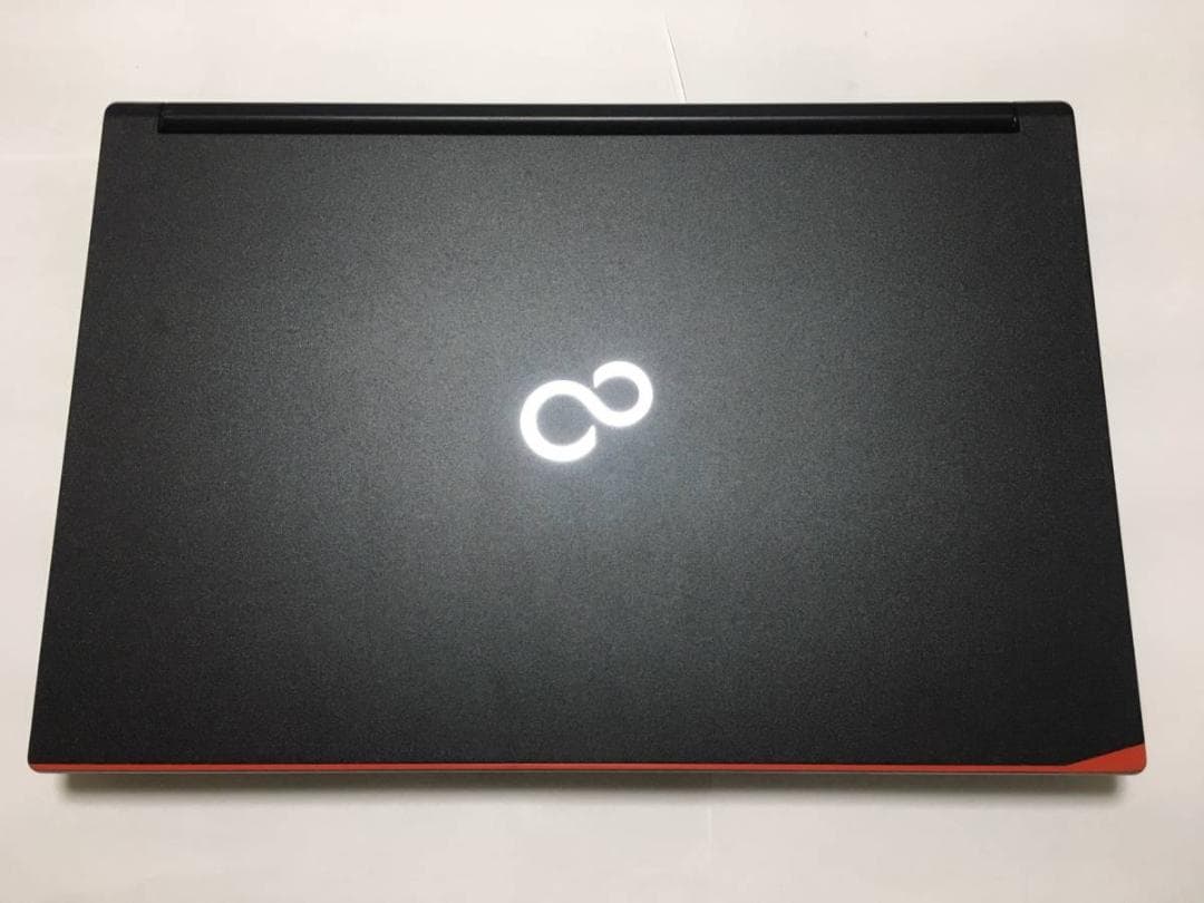 Z38 FUJITSU ビジネスノート 15.6インチ SSD仕様Office付