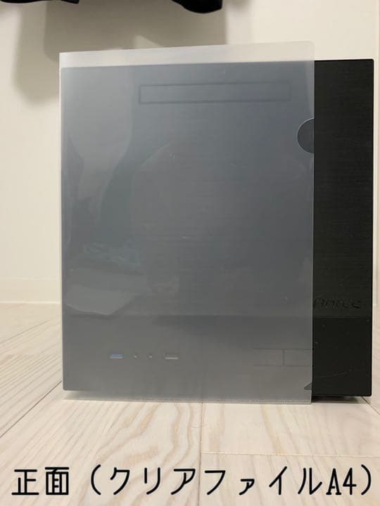 キューブ型デスクトップパソコン