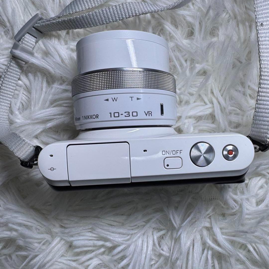 ☆【美品】Nikon 1 S2 ミラーレス一眼 ホワイト 標準レンズキット☆