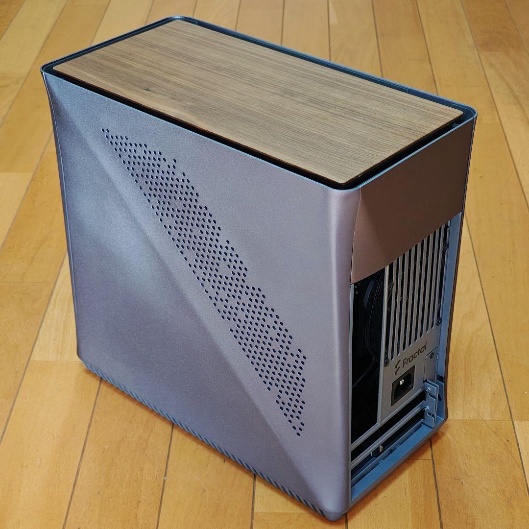 mini-ITX PCケース Fractal Design Era