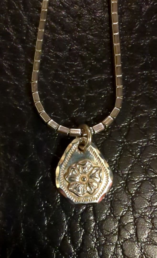 ウィングロック Wing Rock フラワー ローズメタル　タタキ