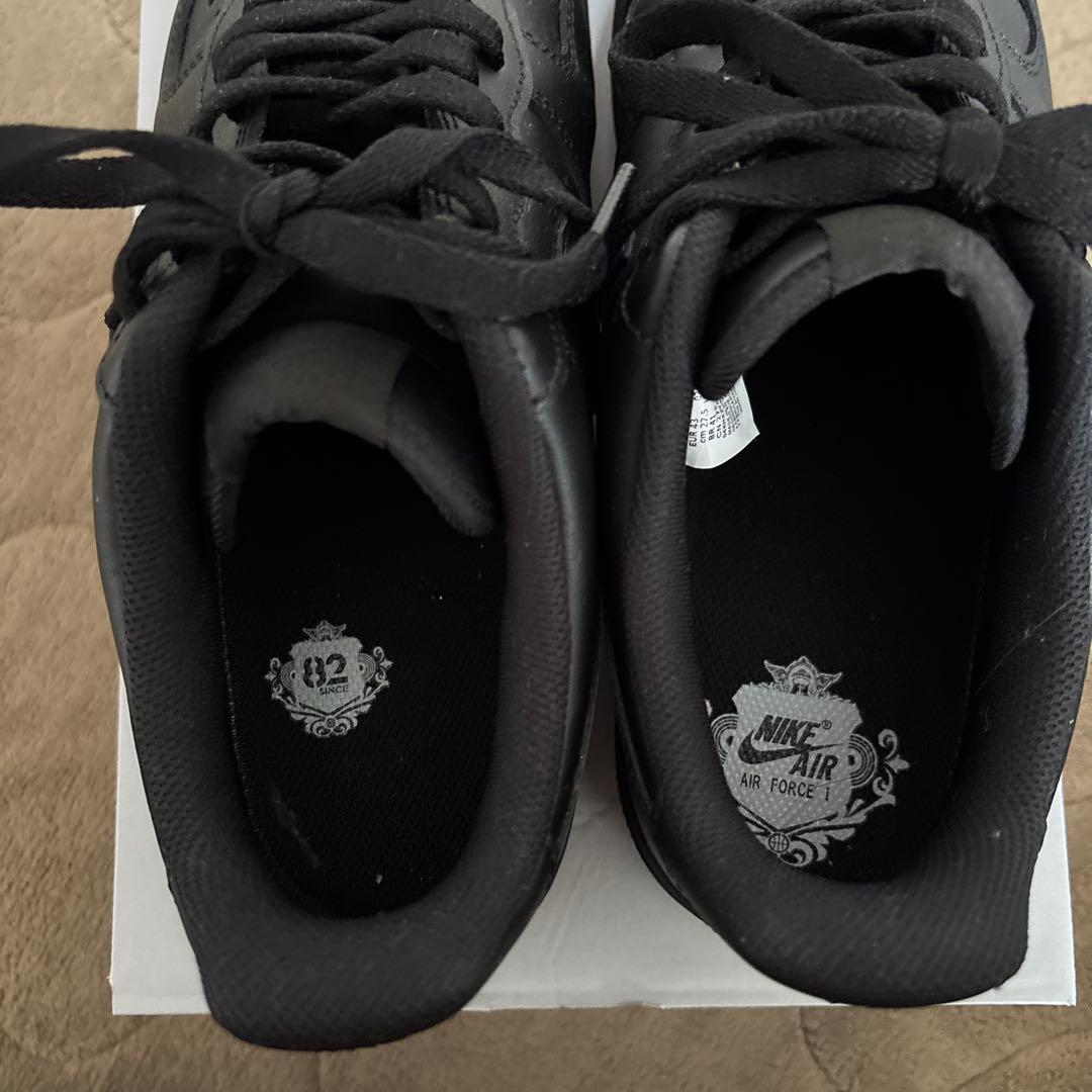 靴 nike Air Force 1 black