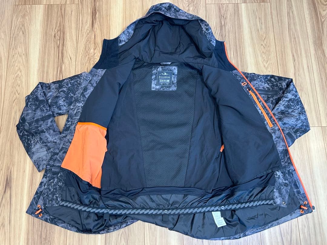 ※【ほぼ未使用品】ビラボン/ BILLABONG スノーウエアー / 上下セット