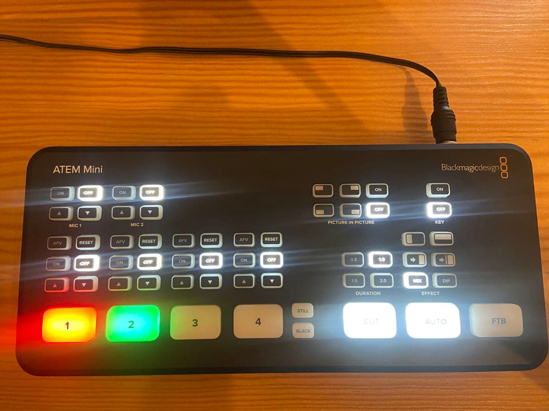 BlackmagicDesign ATEM Mini スイッチャー