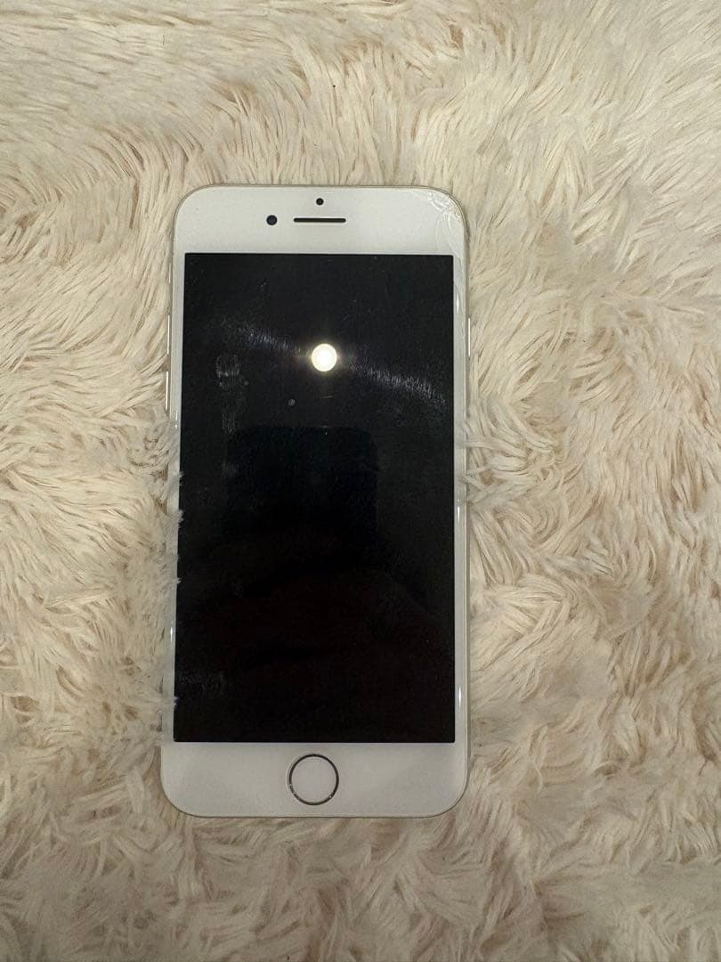 Apple iPhone 8 64GB シルバー