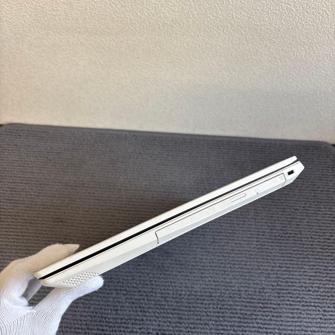 NEC LAVIE NS500/N i5第8世代　メモリ4GB SSD256GB