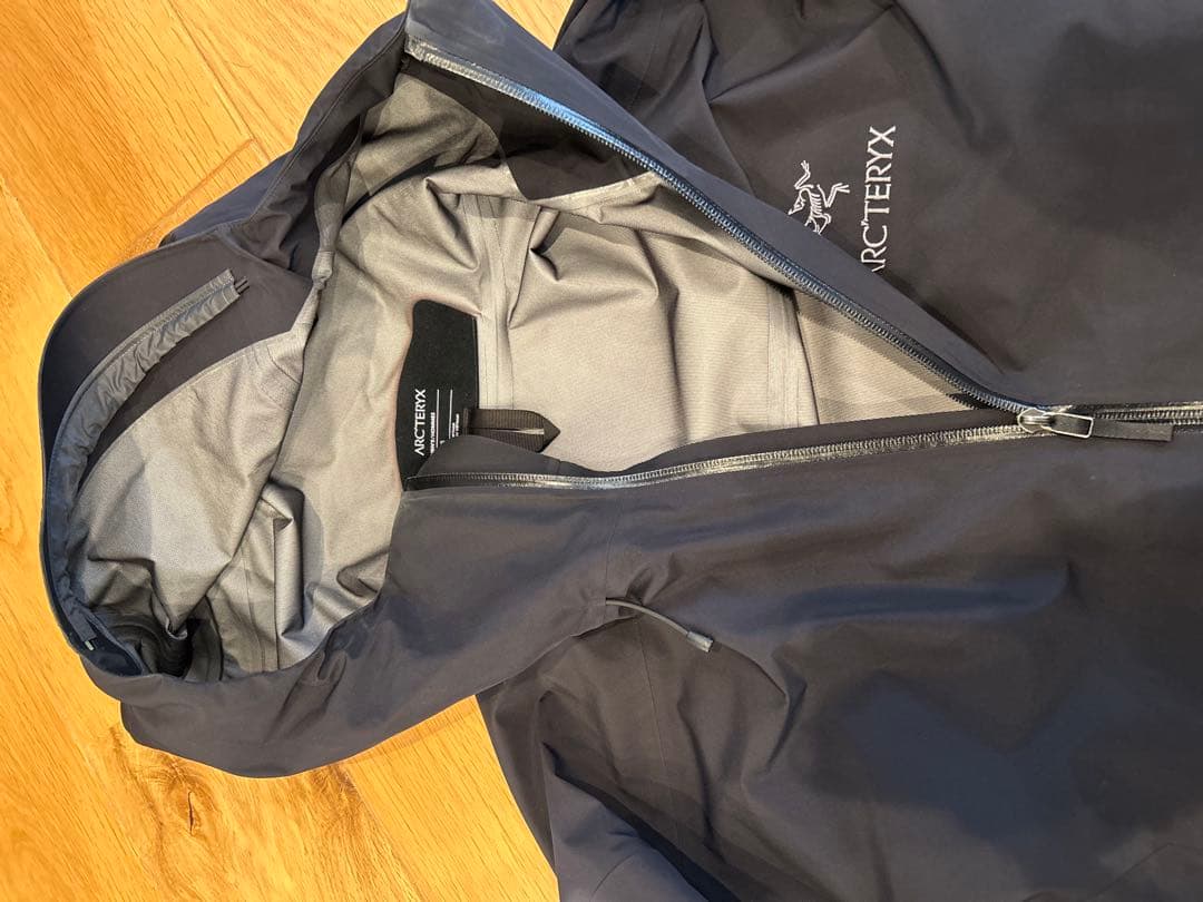 ジャケット・アウター ARC'TERYX BETA LT BLACK