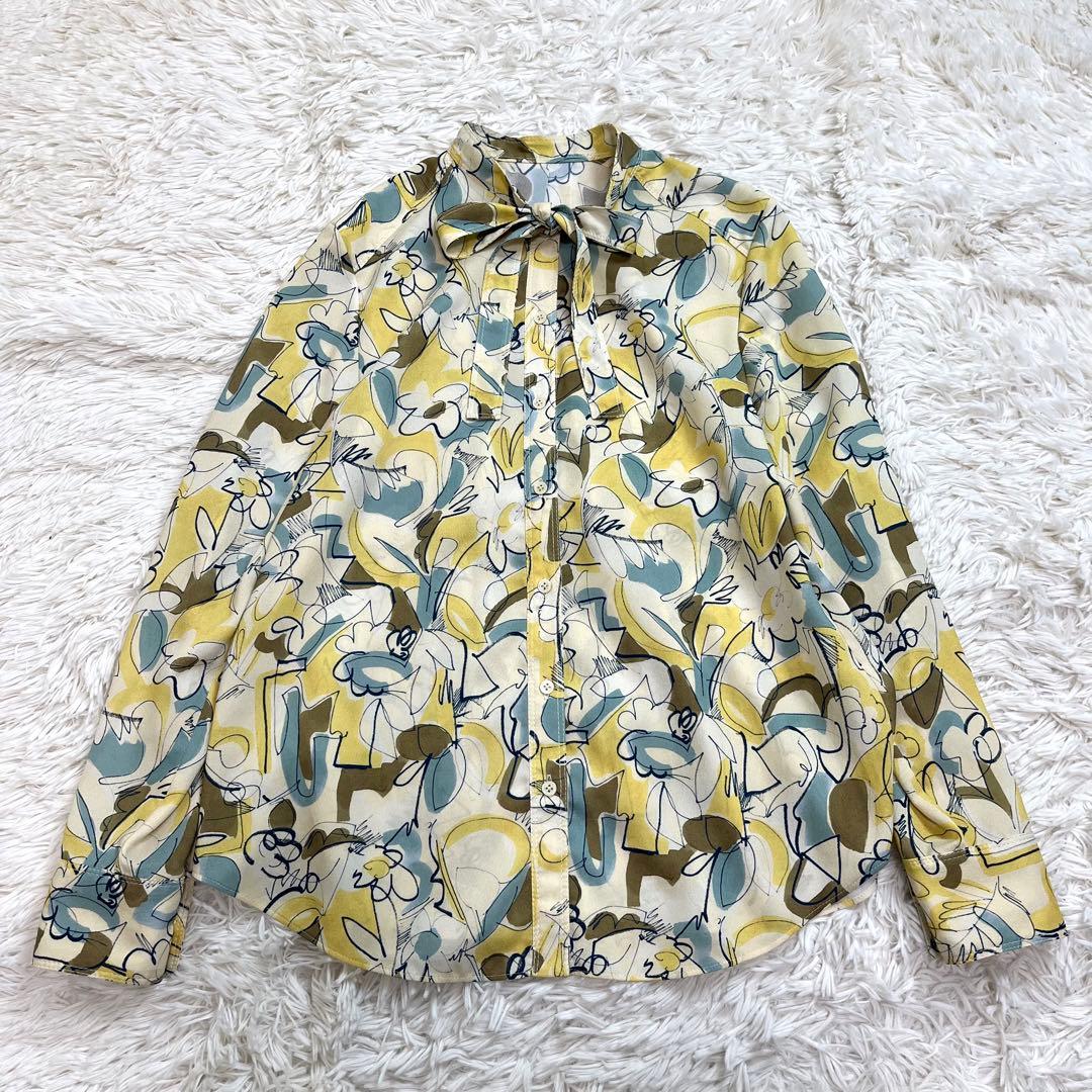 tomorrowland コレクション メロウフラワープリント ボウタイブラウス