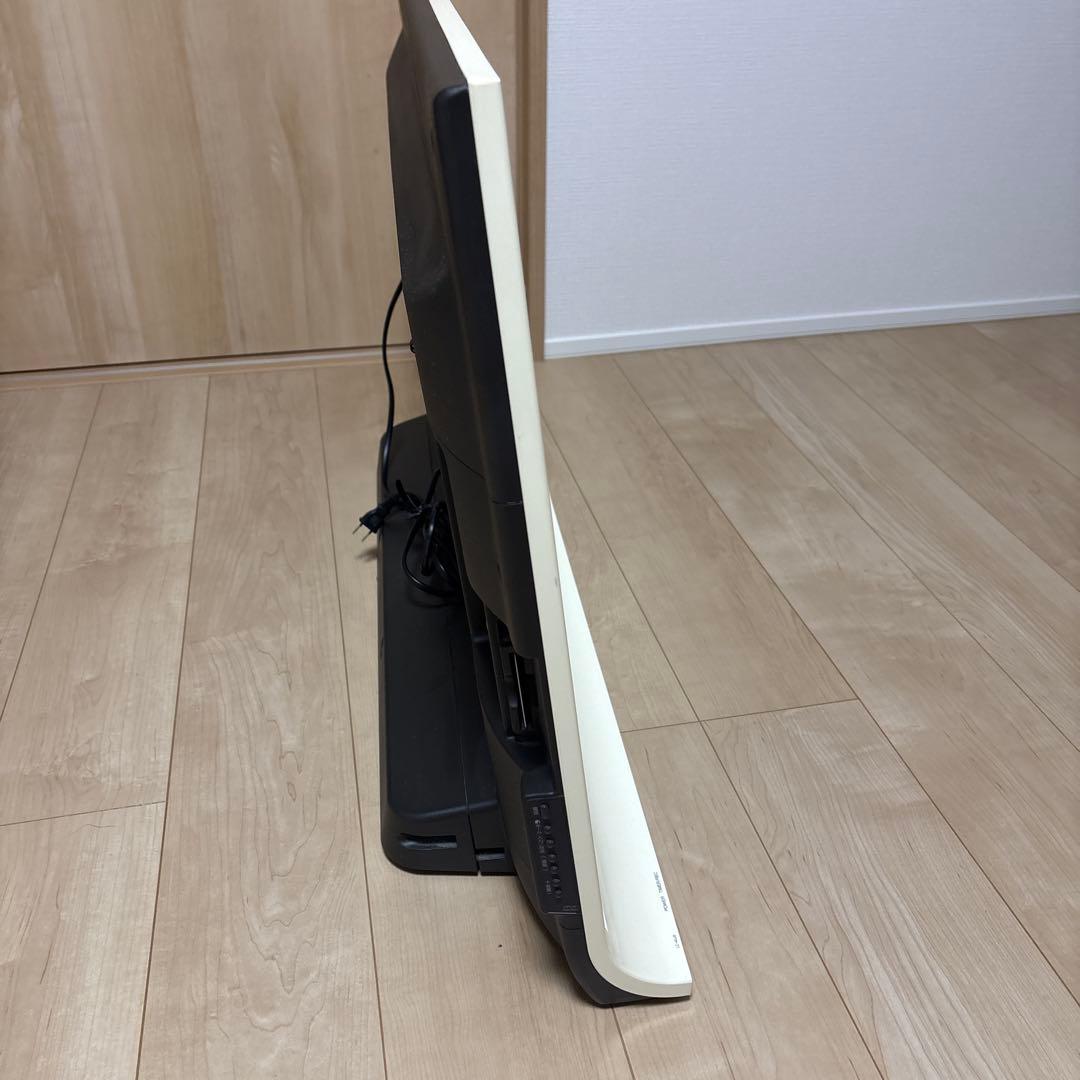 シャープ　AQUOS 液晶カラーテレビ