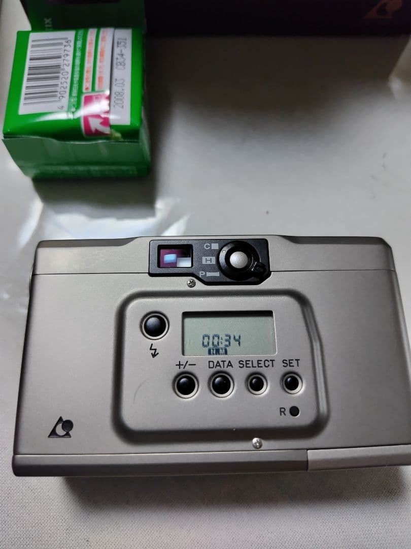 CONTAX（コンタックス） Tix フィルムカメラ 箱付き　電池、フィルム付き