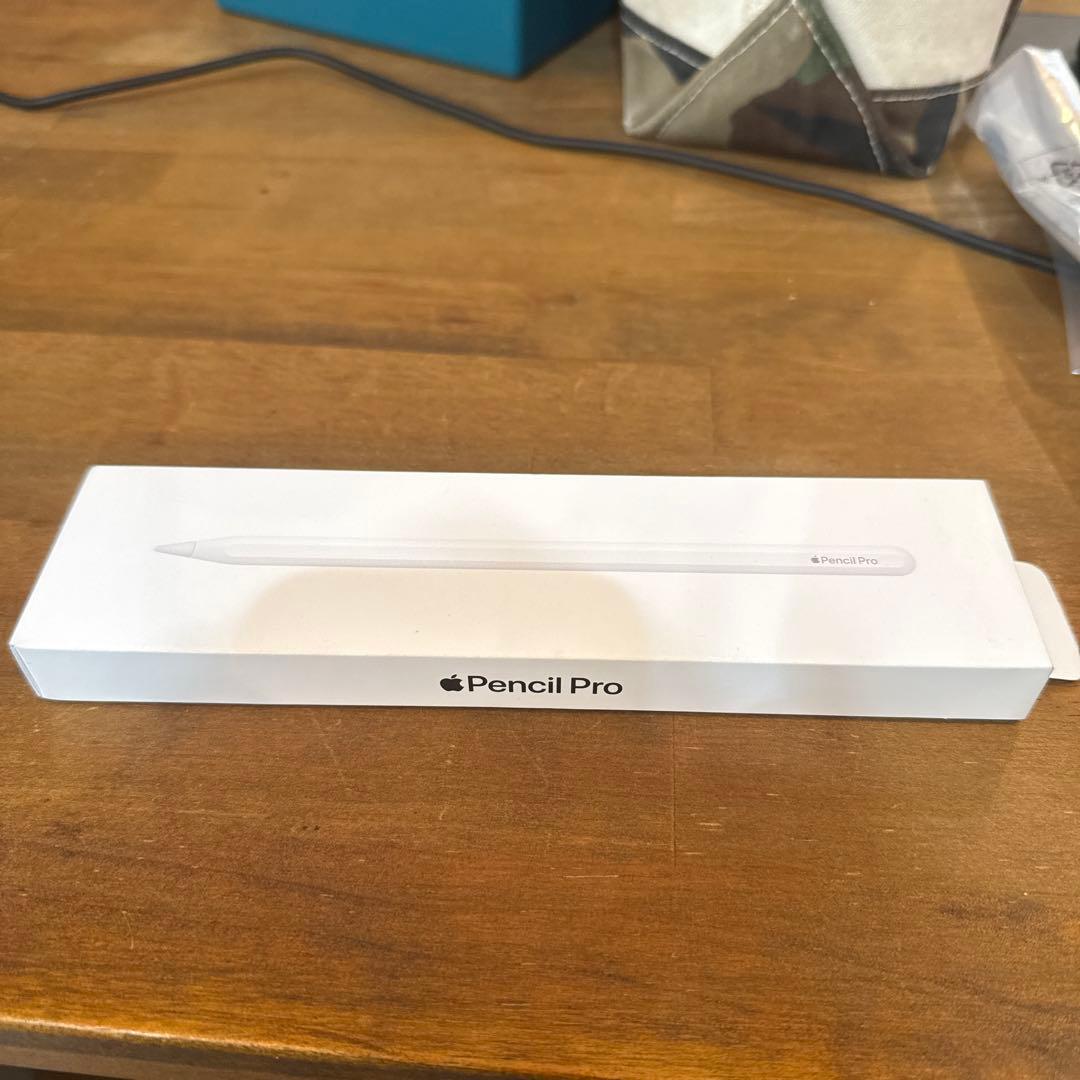 Apple Pencil Pro ホワイト