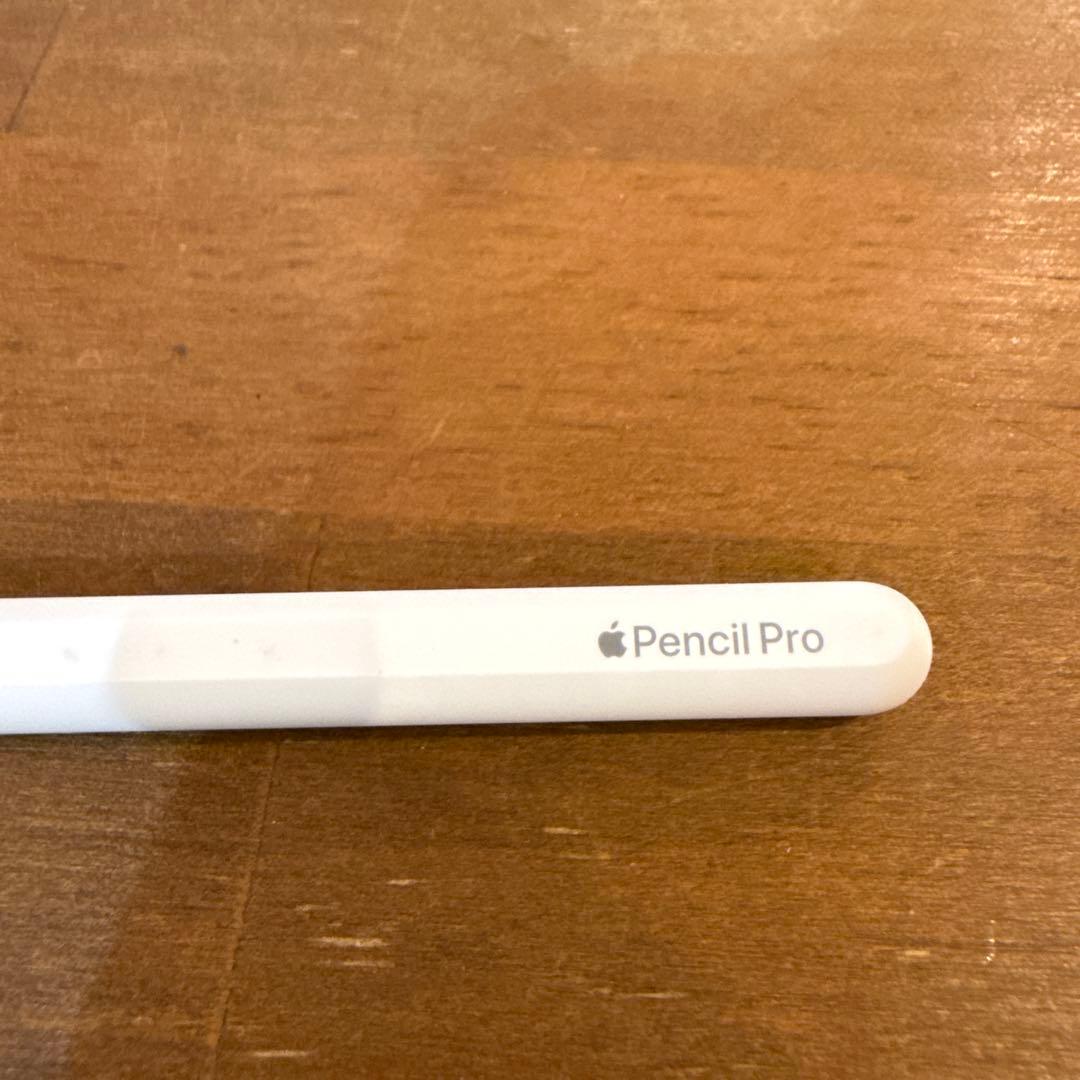 Apple Pencil Pro ホワイト