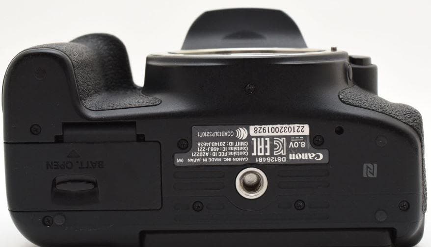 即使える✨ 8000D レンズセット Canon カメラ　一眼レフ　デジカメ