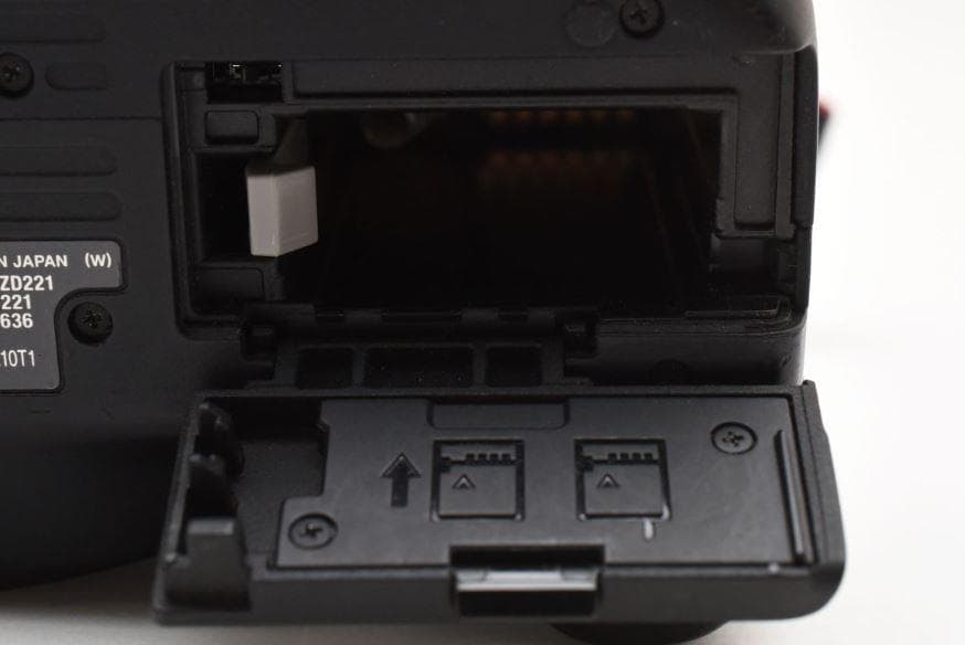 即使える✨ 8000D レンズセット Canon カメラ　一眼レフ　デジカメ