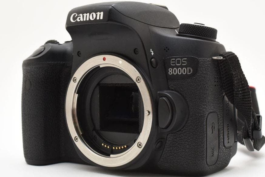 即使える✨ 8000D レンズセット Canon カメラ　一眼レフ　デジカメ