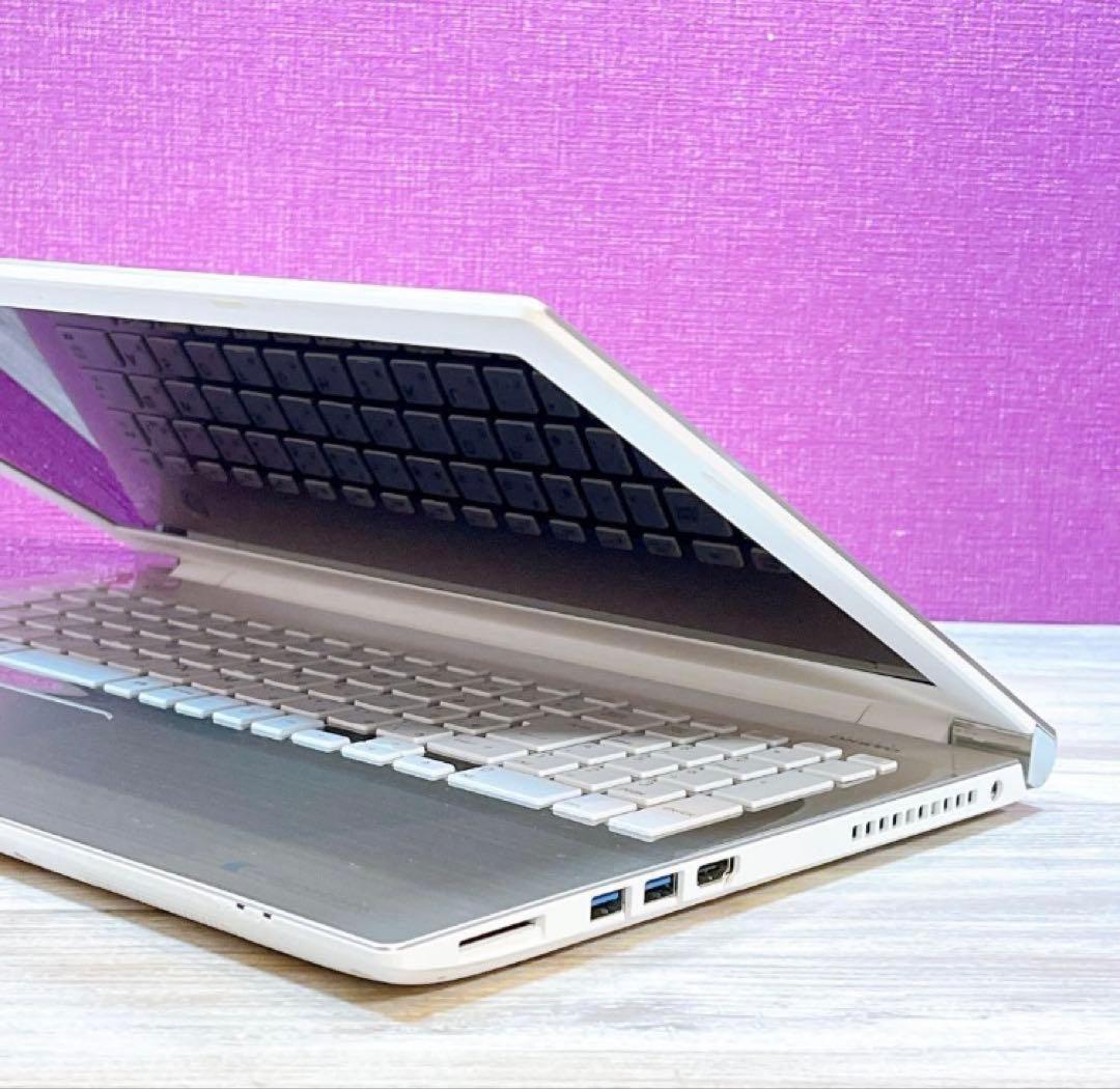 美品✨ノートPC✨7世代 i3✨ブルーレイ✨Win11✨カメラ付