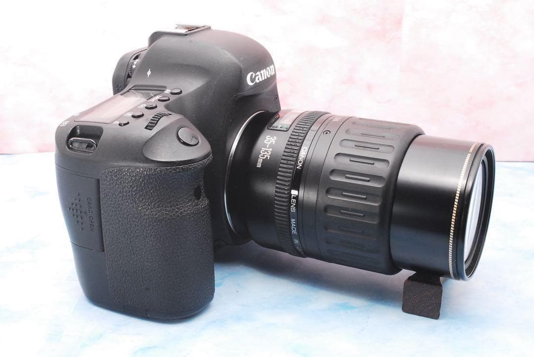 Canon EOS 6D☆一眼レフカメラ☆Wi-Fi☆コスパ◎のフルサイズ！