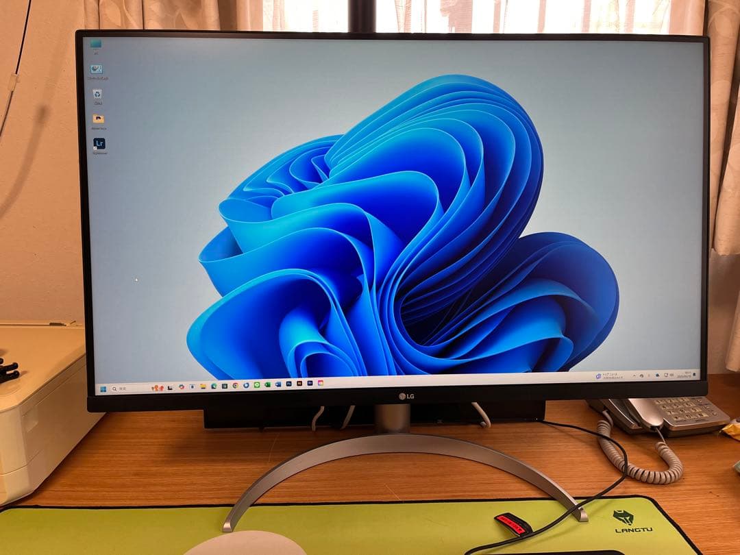 LG モニター ディスプレイ 32UP550-W 31.5インチ/4K
