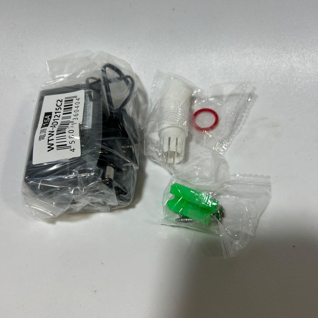 WTW 屋外防犯カメラ 8LED 壁掛け　自動追尾