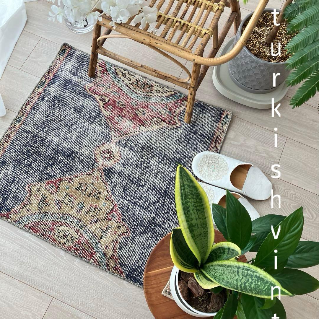 デニムブルー✳︎64×61 シャビー　キャラメル　レッド　トルコヴィンテージラグ