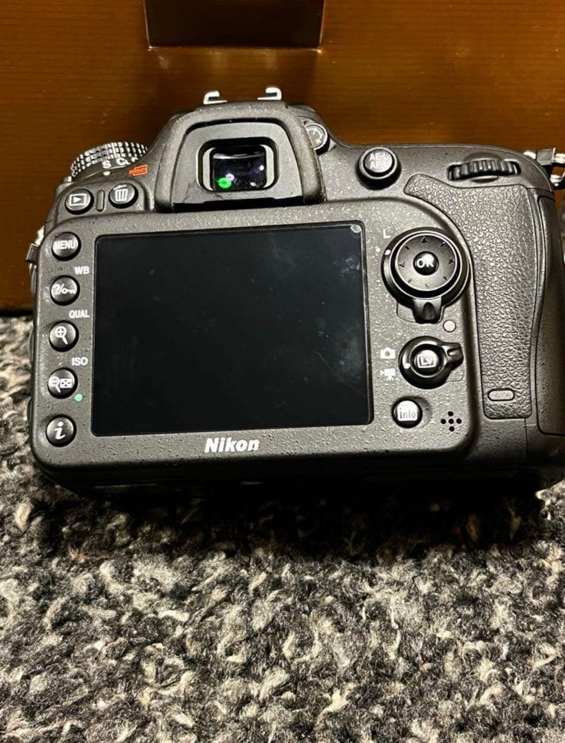 Nikon D7200 デジタル一眼レフカメラ　はちろく