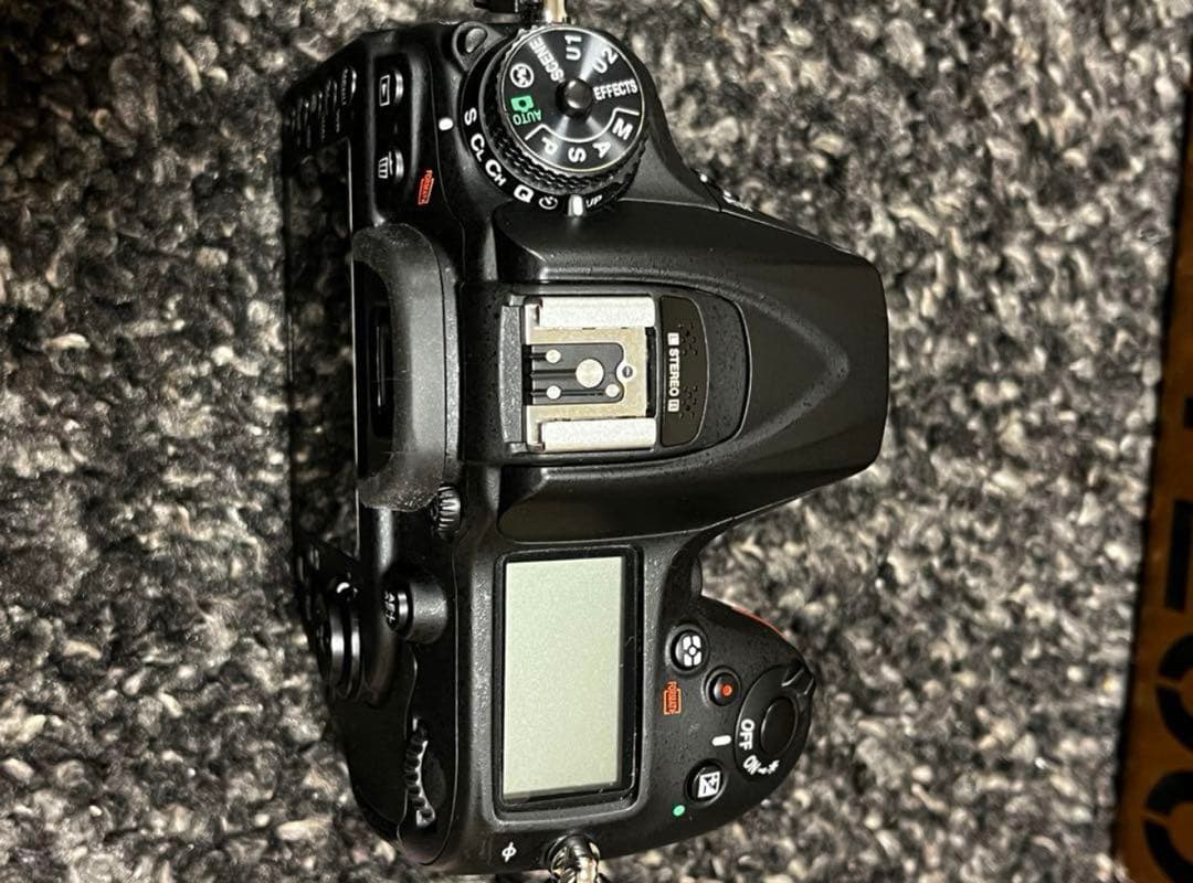 Nikon D7200 デジタル一眼レフカメラ　はちろく