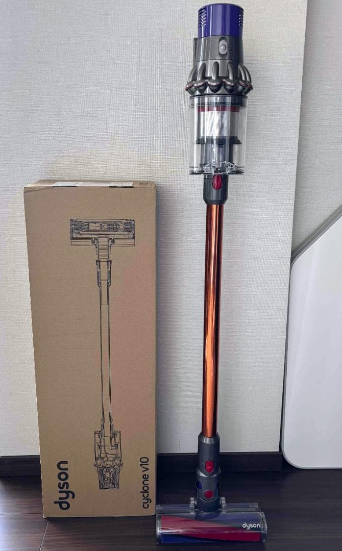 海*☆様 ★ダイソン Dyson Cyclone V10 Fluffy SV12