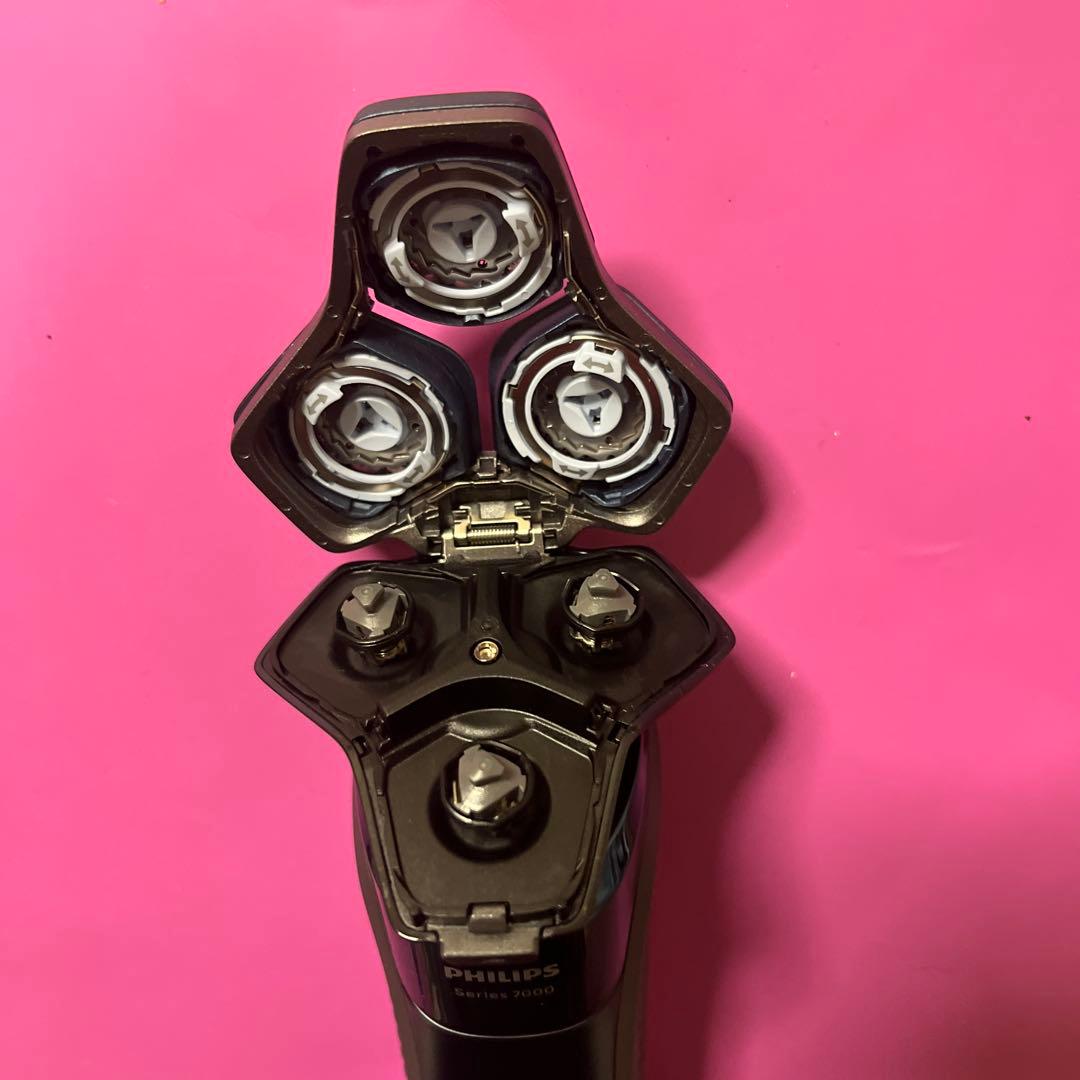 展示品　未使用品 PHILIPS Series7000 メンズシェーバー本日終了