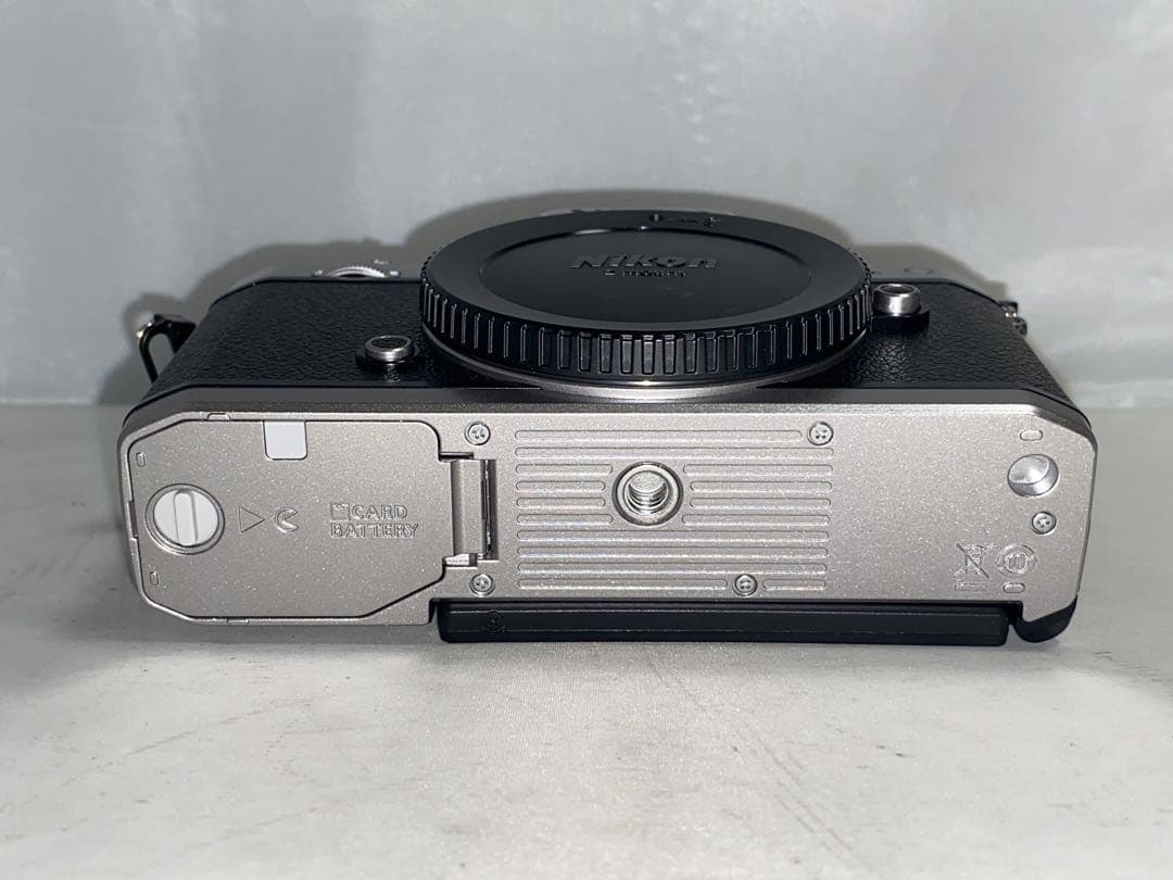【新品級】Nikon Z fc ボディ 本体 zfc