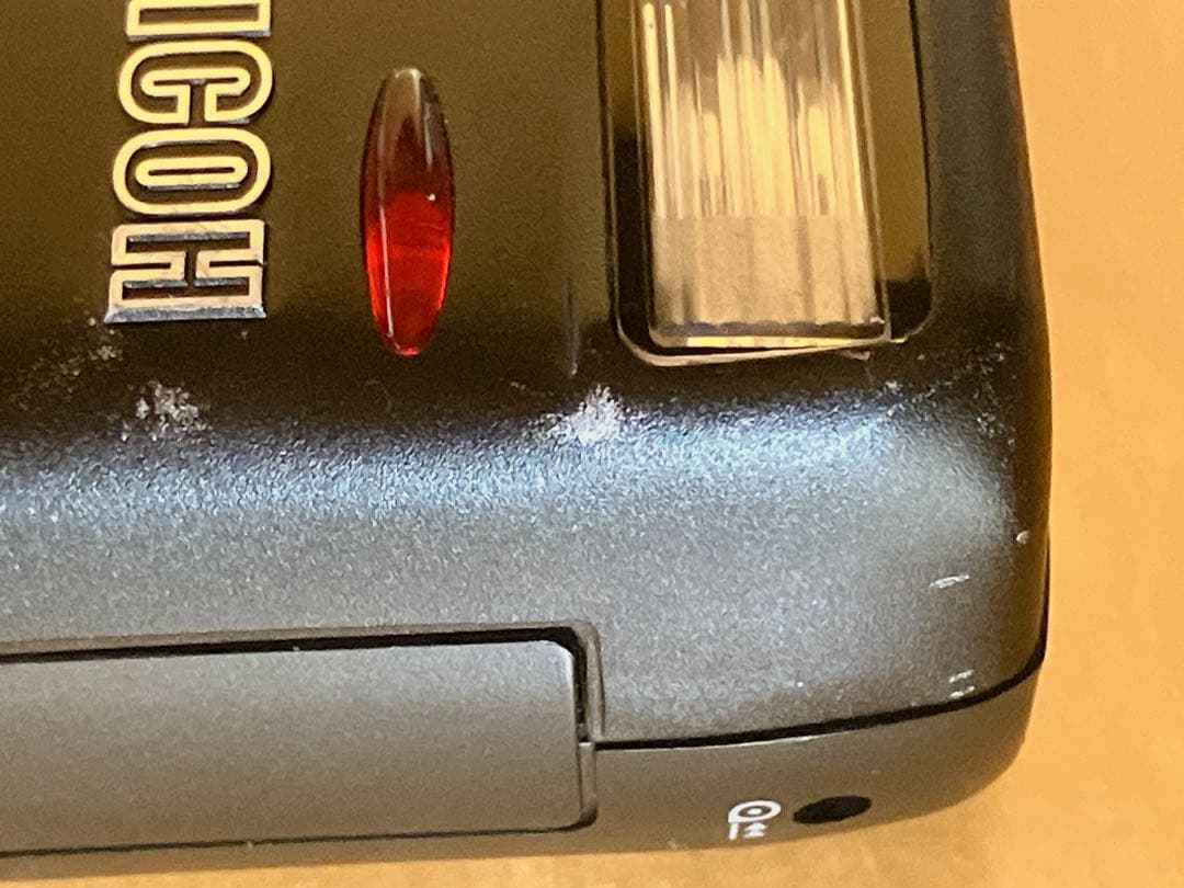 r*m様 フィルムカメラ RICOH R1 中古　完動品