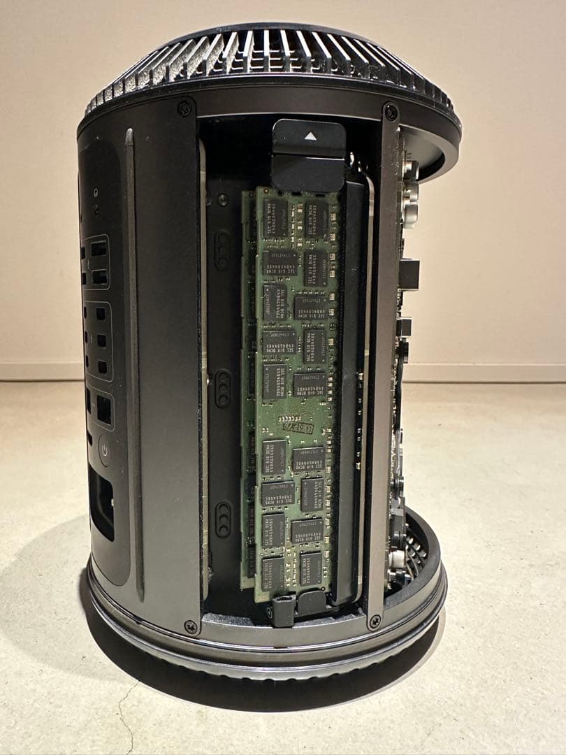 MacPro Late2013 CPU2.7GHz12Core 64GB 訳アリ