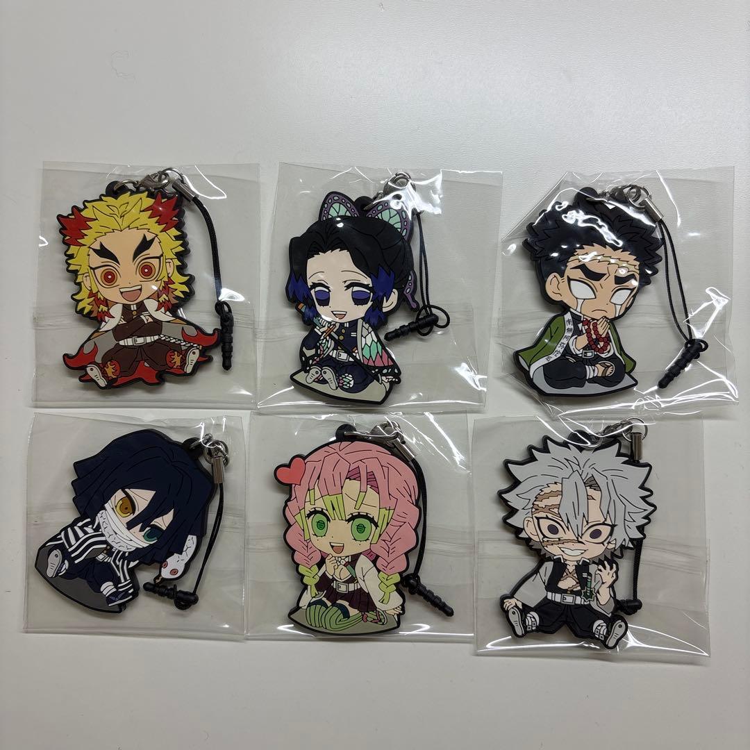 鬼滅の刃　まるかくカンバッジ3 10種 ぺたん娘　ラバーストラップ　柱　8種