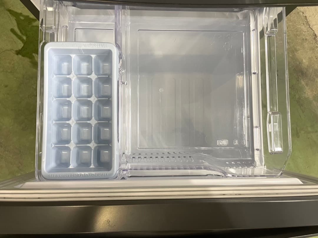 大阪送料無料★3か月保障付き★冷蔵庫★2ドア★MR-P15H-H★R-641