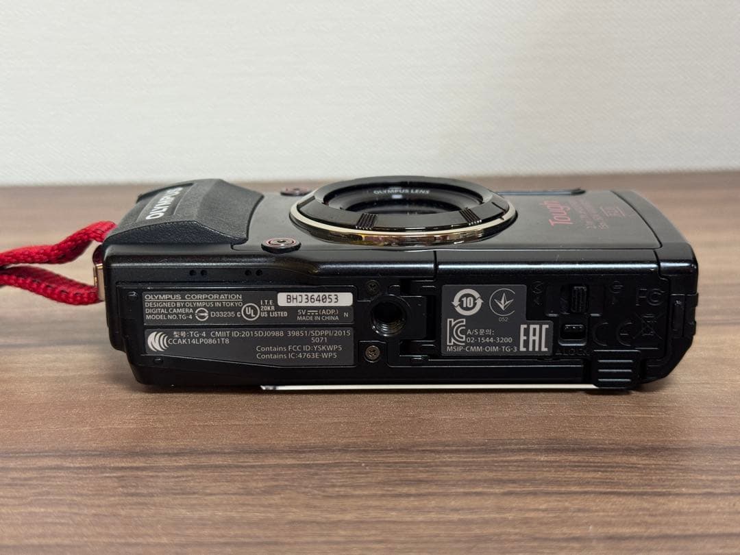 OLYMPUS Tough TG-4 コンパクトデジタルカメラ