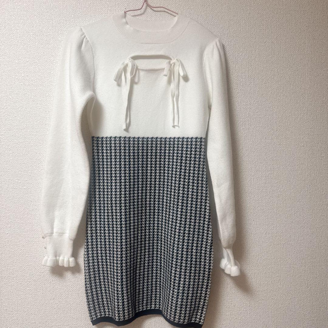 pium カットアウト千鳥柄ニットワンピース